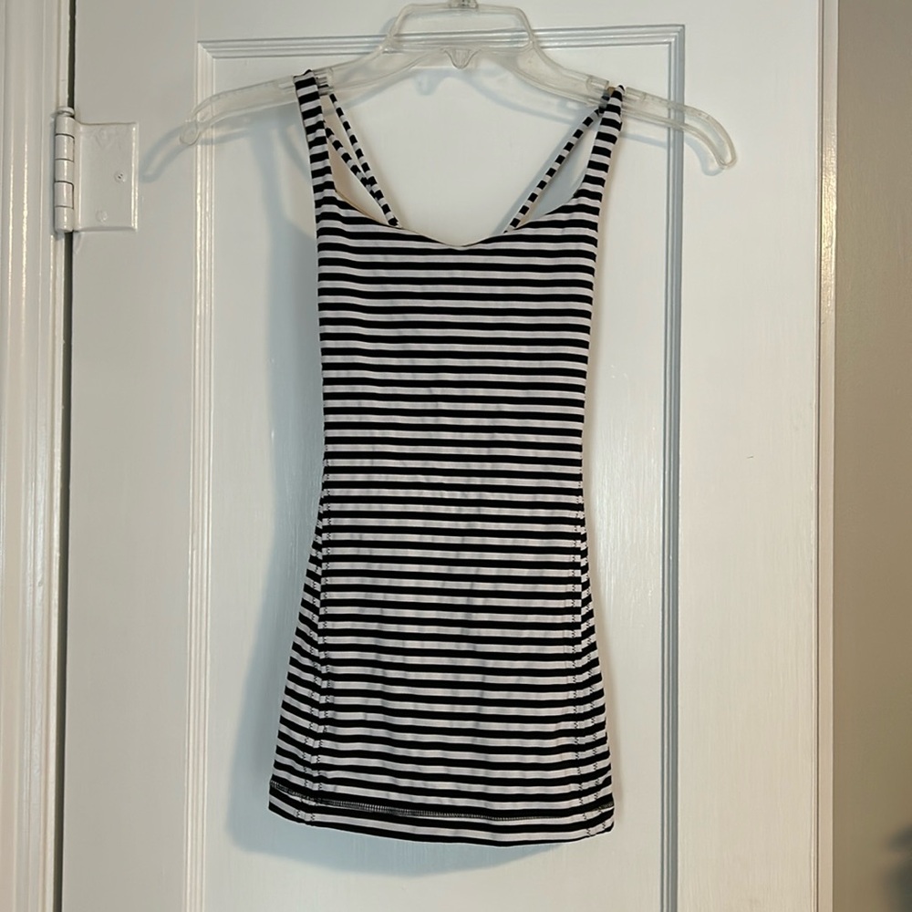 Lululemon tank